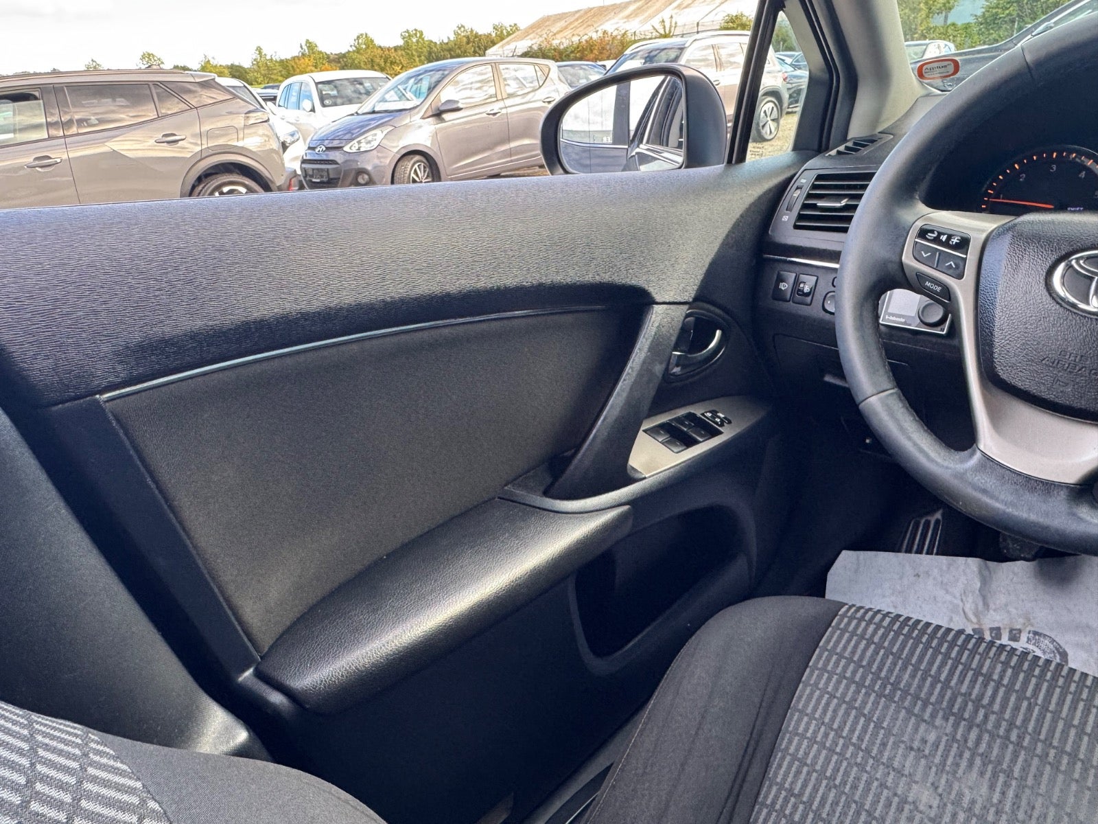 Billede af Toyota Avensis 2,0 D-4D TX stc.