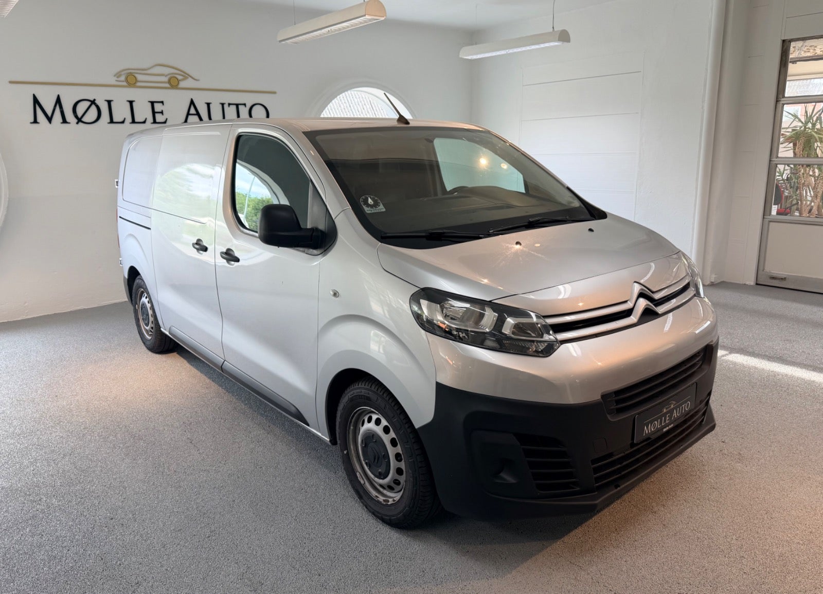 Billede af Citroën Jumpy 1,6 BlueHDi 115 L2N1