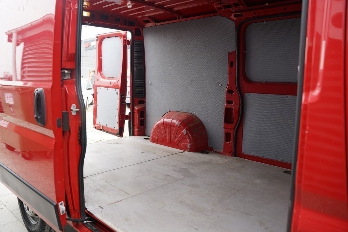 Billede af Peugeot Boxer 330 2,0 BlueHDi 130 L2H2