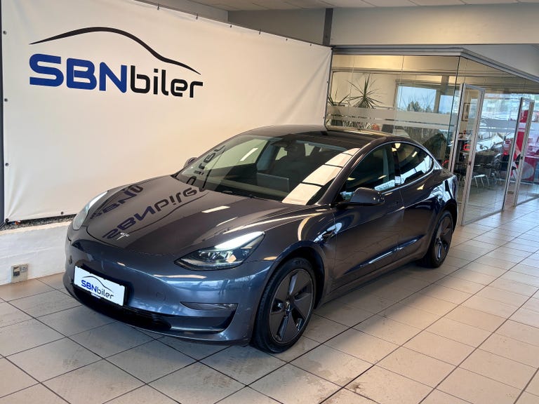Tesla Model 3 Long Range RWD