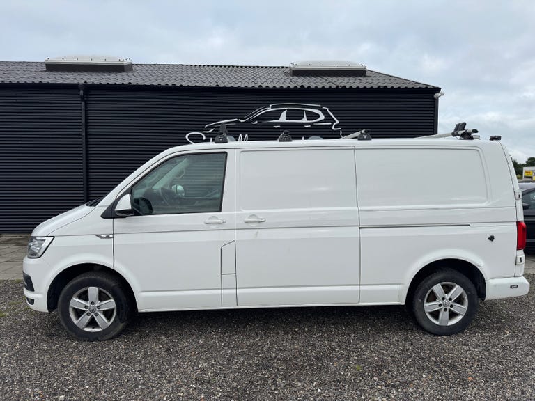 VW Transporter TDi 150 Kassevogn DSG lang