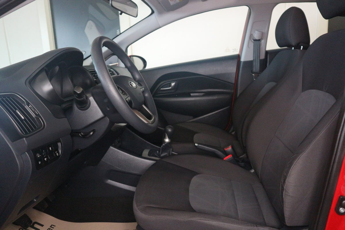 Kia Rio CVVT Style+