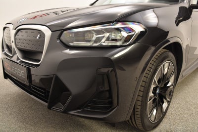 BMW iX3 Charged Plus