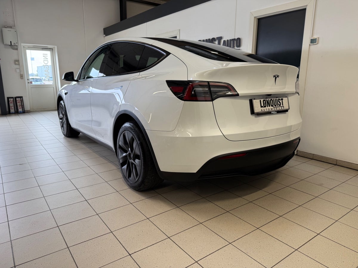 Tesla Model Y Long Range RWD