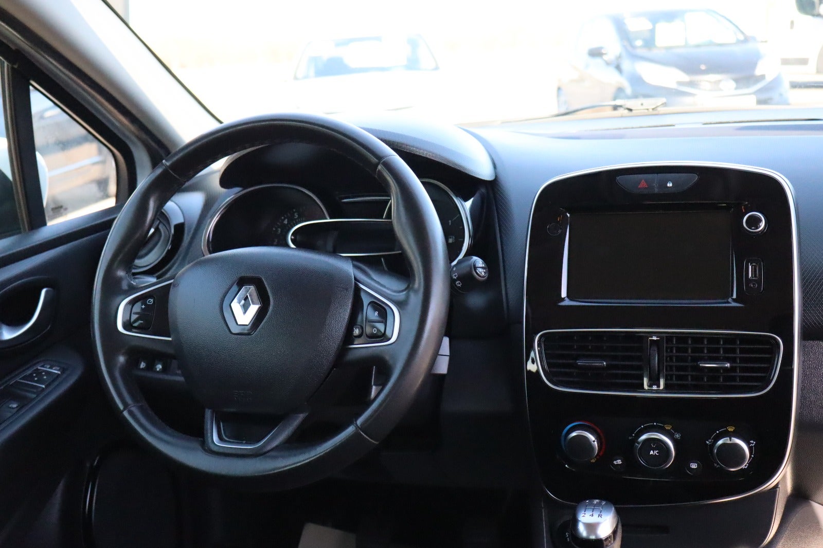 Billede af Renault Clio IV 0,9 TCe 90 Limited Sport Tourer