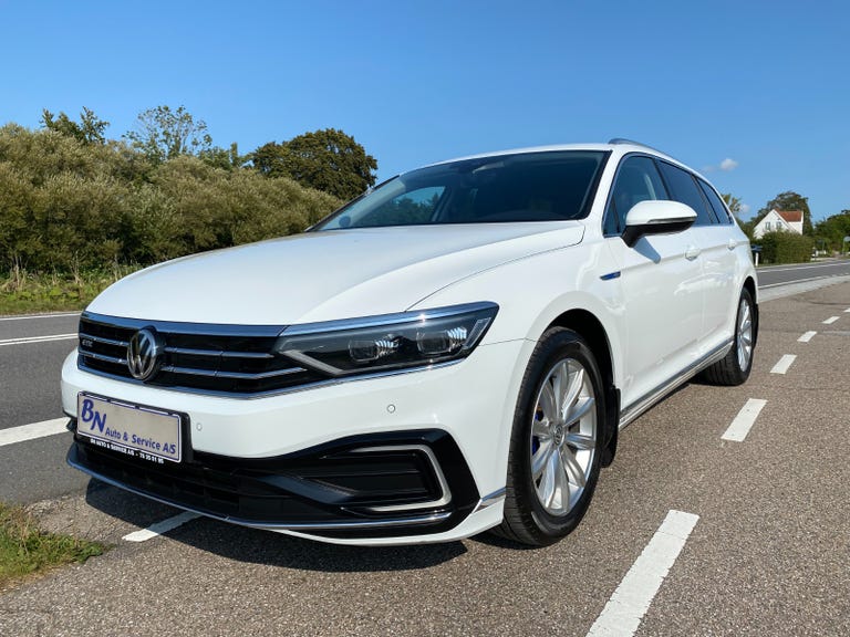 VW Passat GTE Highline+ Variant DSG
