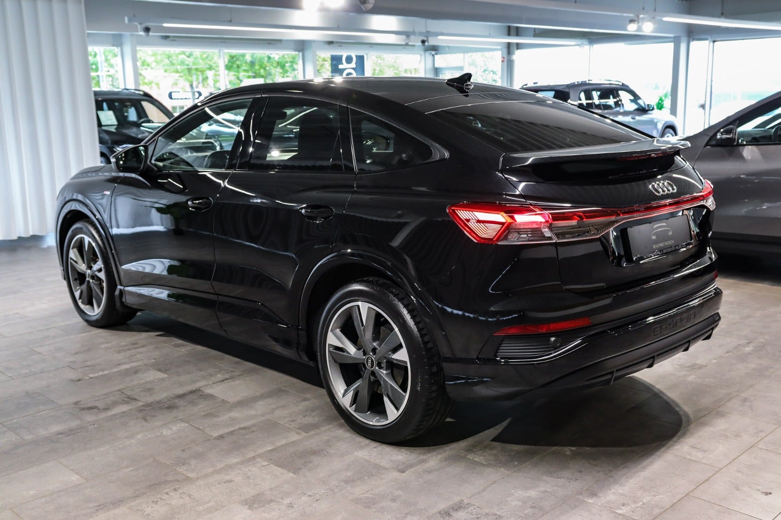 Billede af Audi Q4 e-tron 45 S-line Sportback quattro