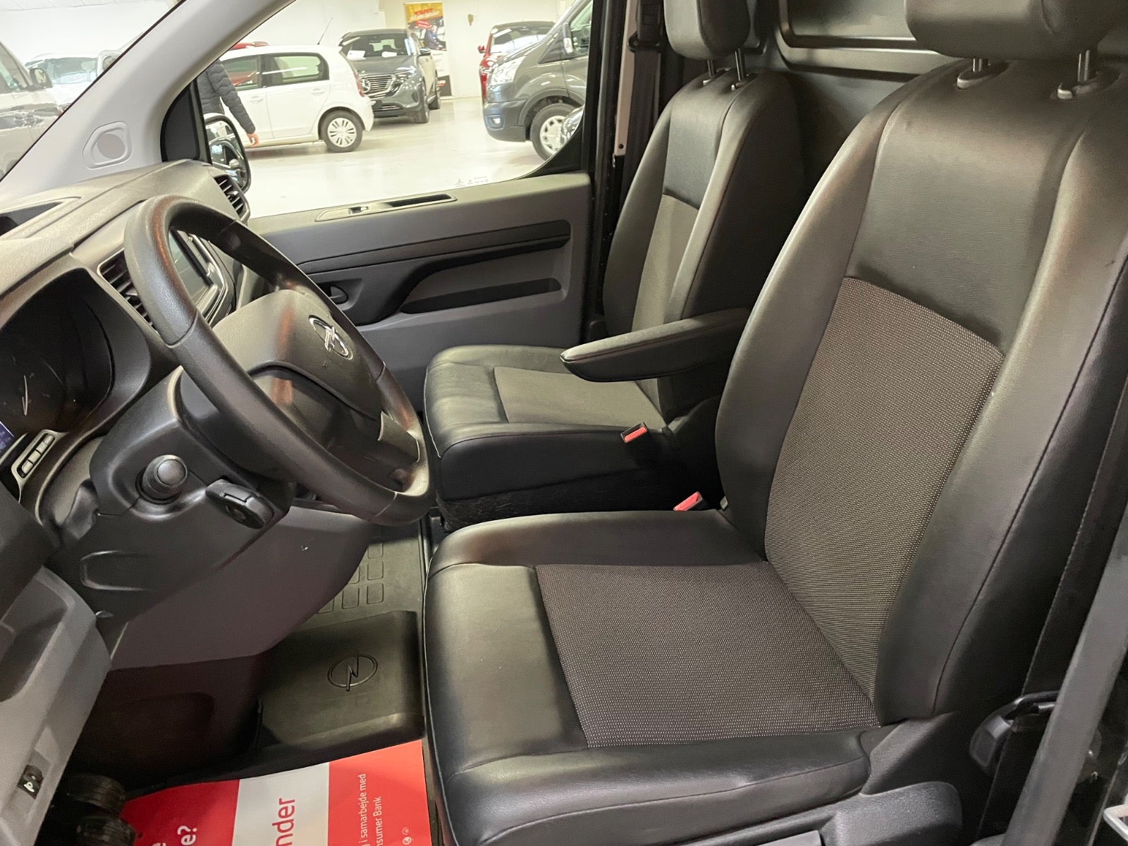 Billede af Opel Vivaro 1,5 D 102 Essenia L2V1