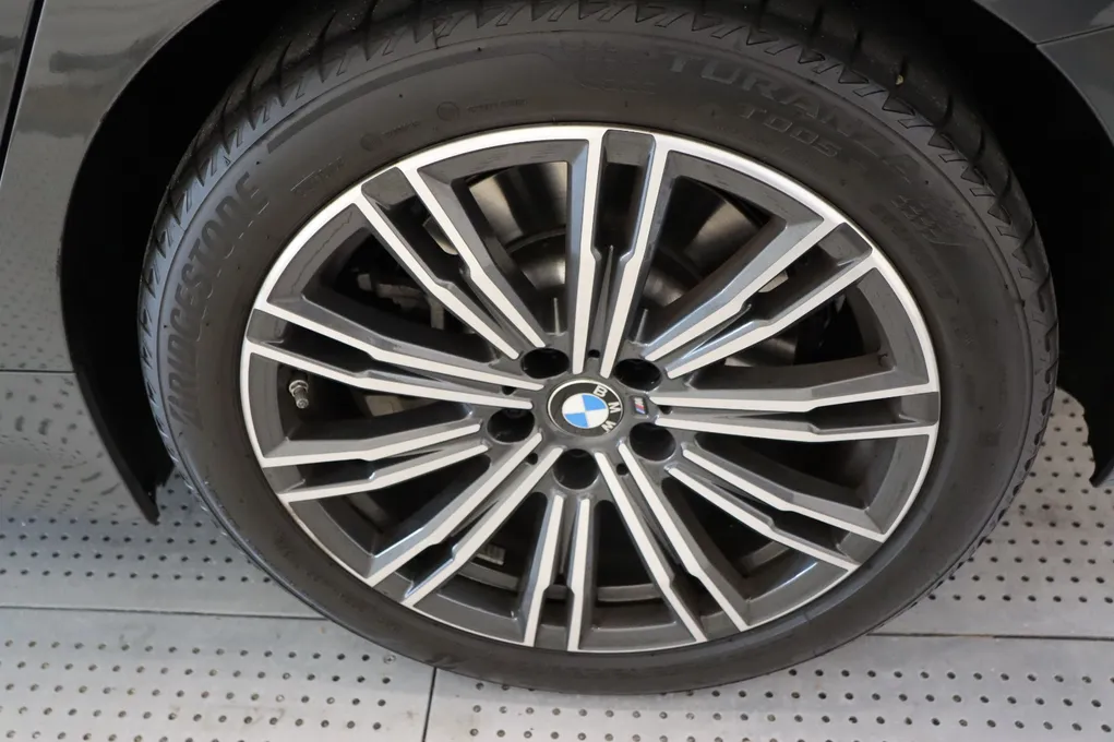 BMW 330e M-Sport xDrive aut.