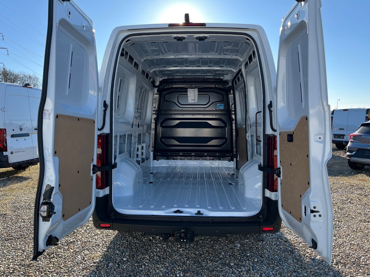 Renault Master V T35 dCi 150 L2H2 Kassevogn Tekno billede 3