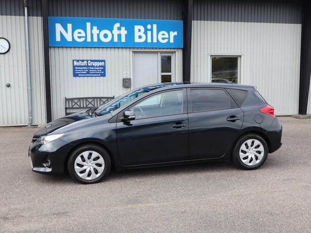 Toyota Auris 2,0 D-4D T4
