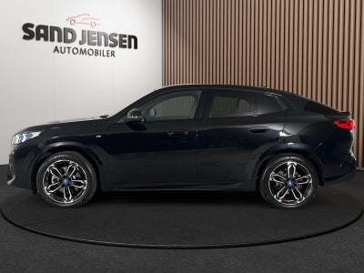 BMW iX2 xDrive30 M-Sport Van