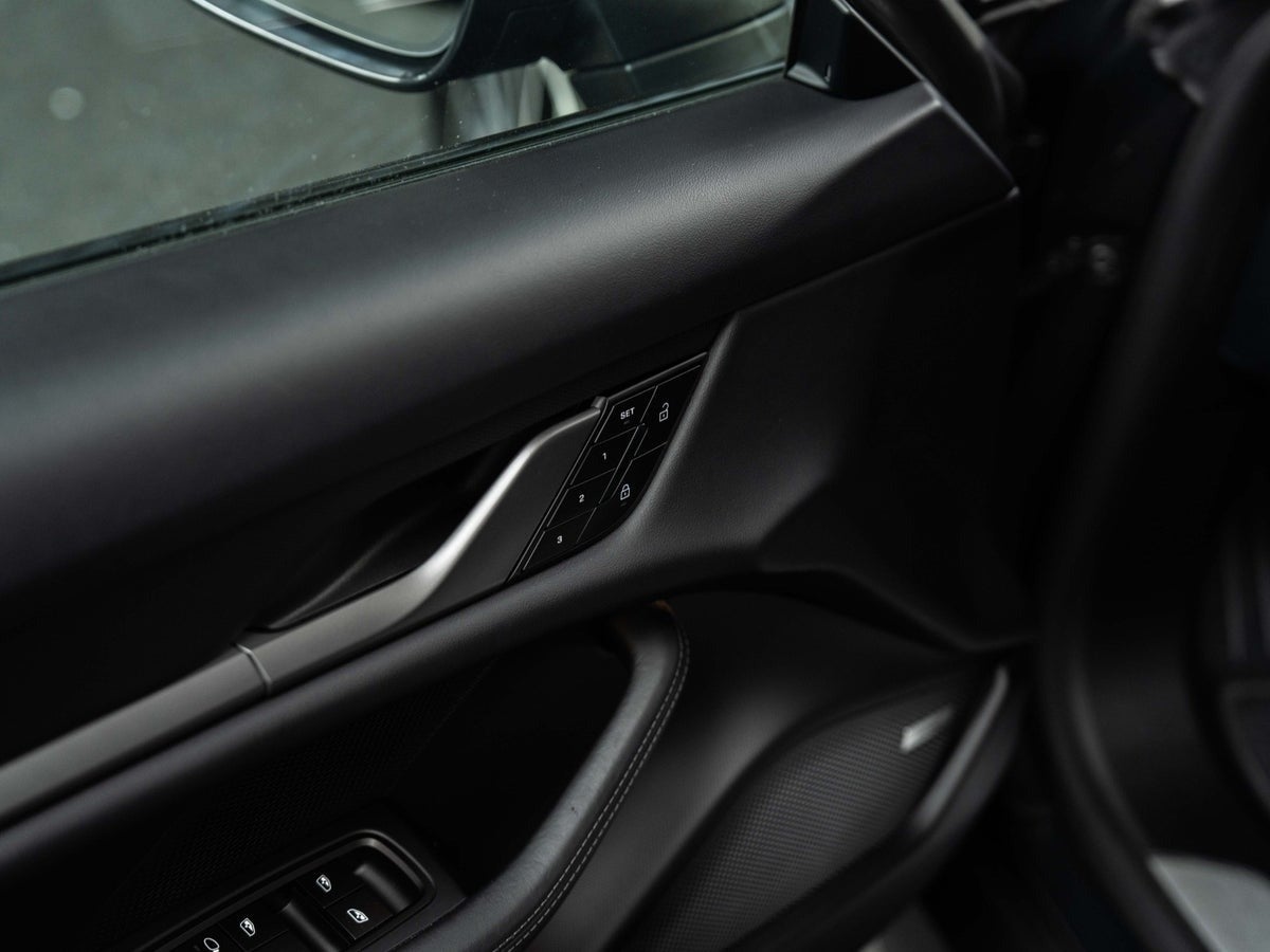 Gallery image 11 of 18