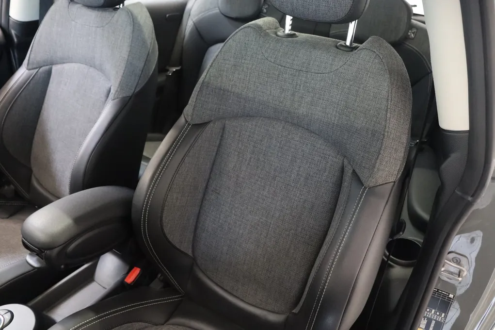 MINI Cooper SE Camden Edition