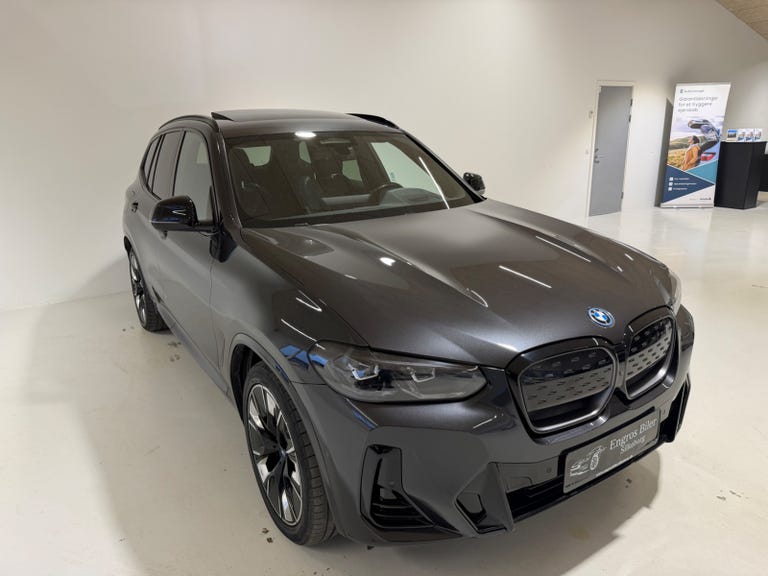 BMW iX3 Charged Plus M-Sport