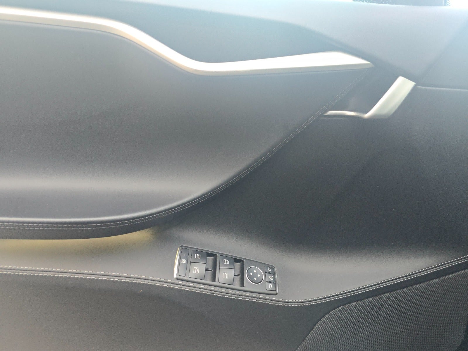 Billede af Tesla Model S  75D