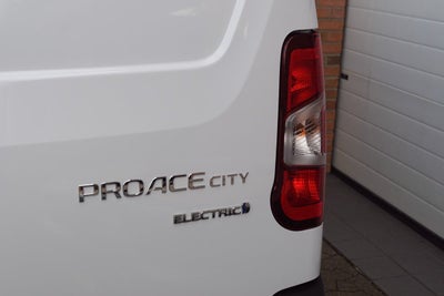 Toyota ProAce City Long Comfort Master
