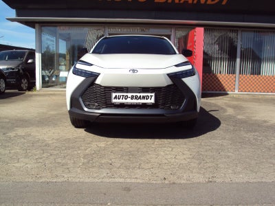 Hybrid-Benzin Modelår 2024 Kilometer 13.000 Drivmiddel Hybrid-Benzin Toyota C-HR 2,0 Plug-