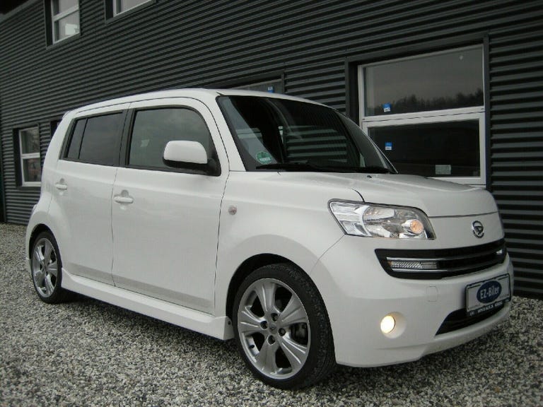 Daihatsu Materia White X