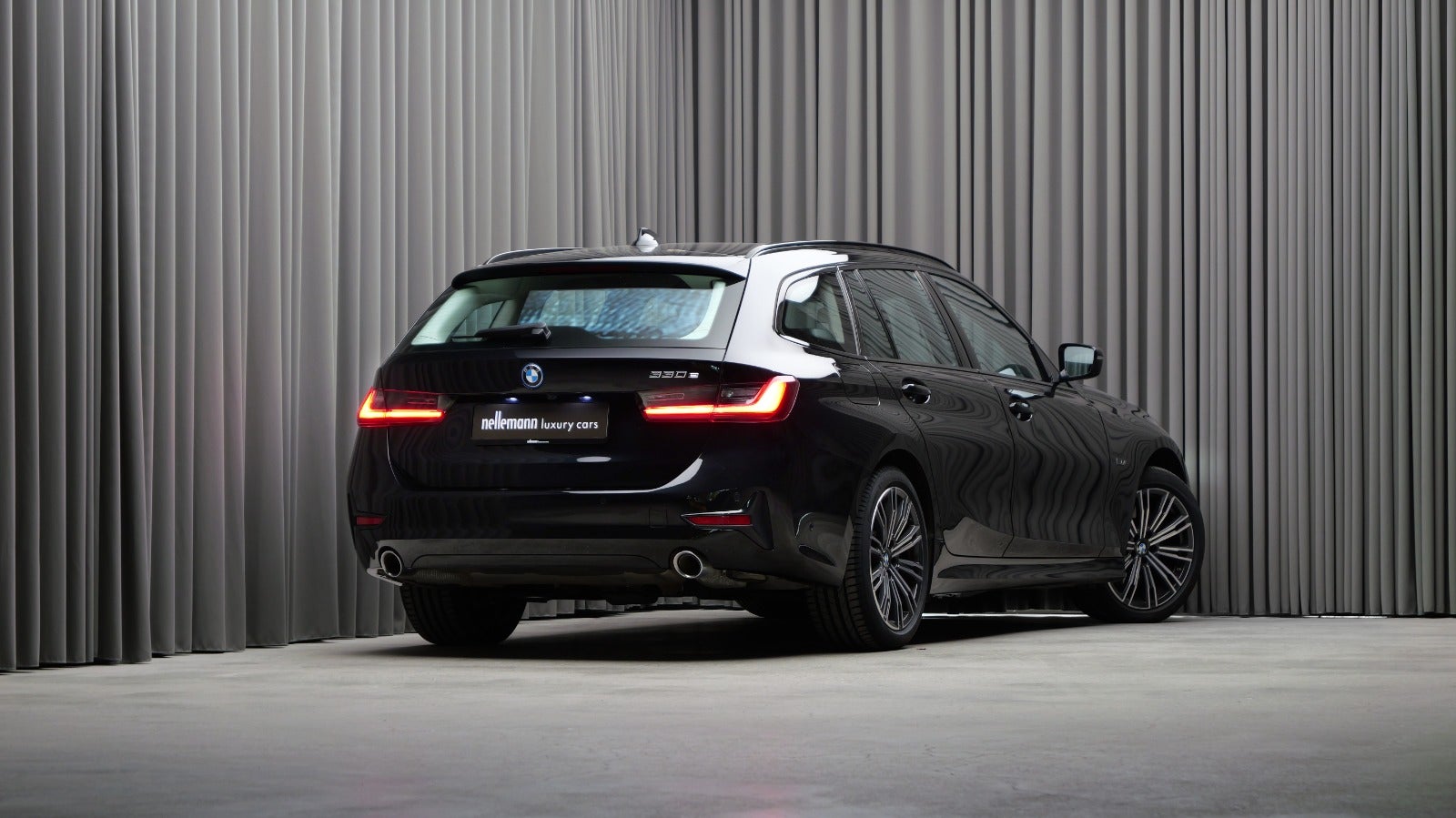 BMW 330e Touring Sport Line aut.