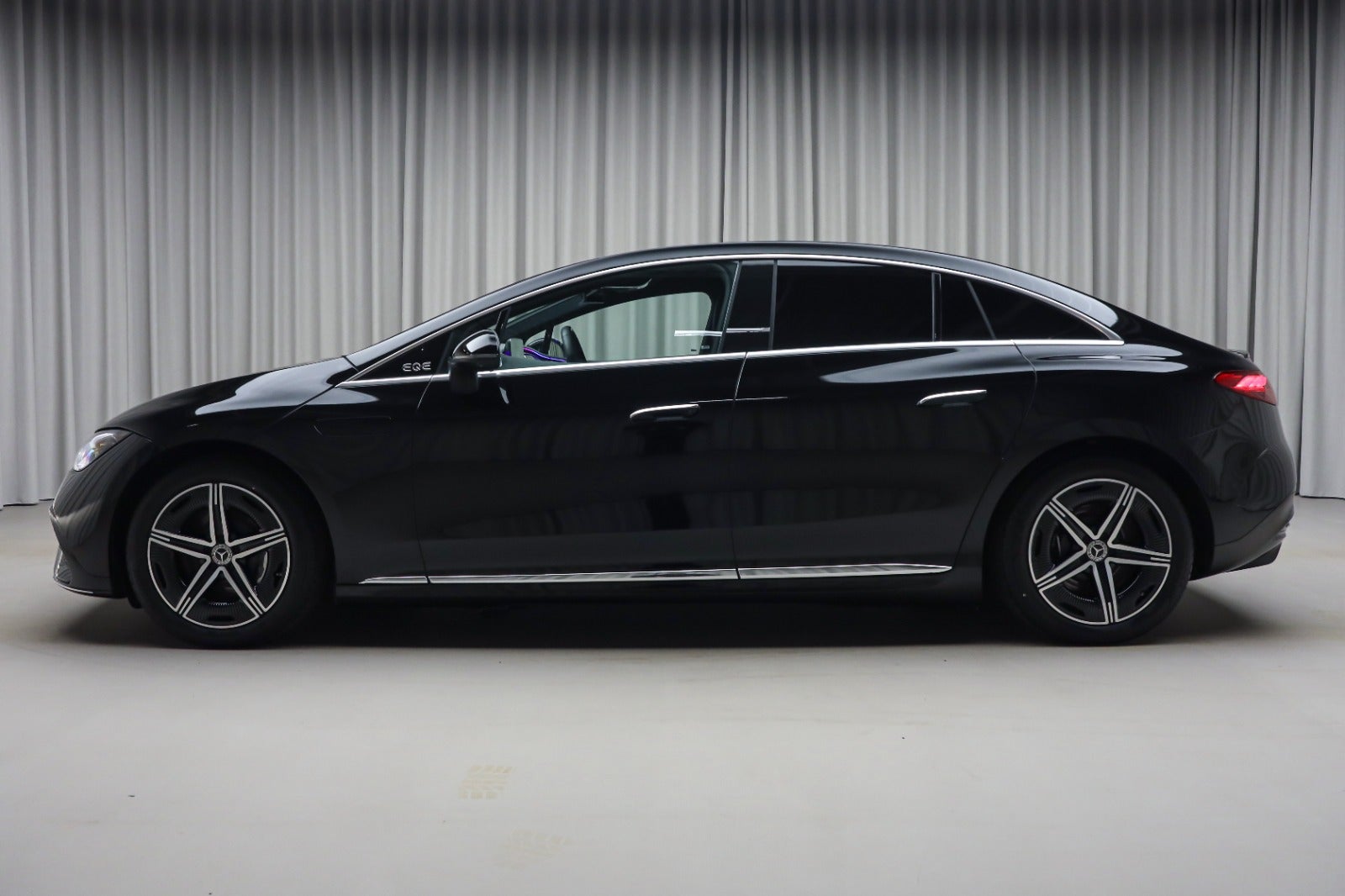 Mercedes-Benz EQE 350+ (6/8)