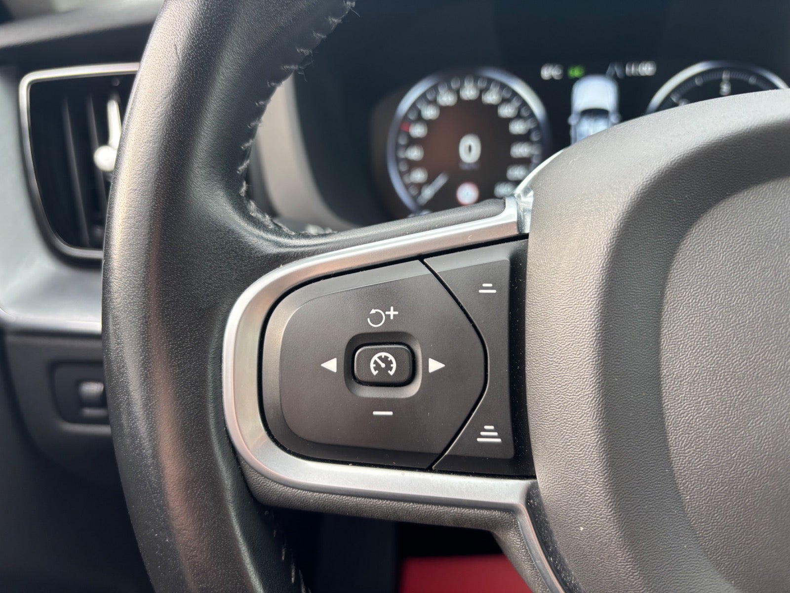 Volvo XC60 D4 190 Momentum aut.