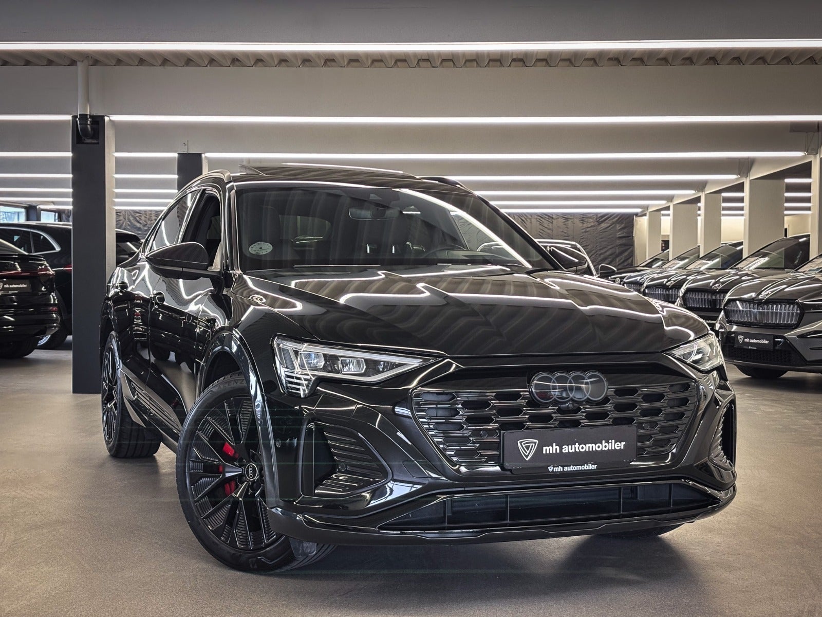 Billede af Audi Q8 e-tron 55 S-line Sportback quattro