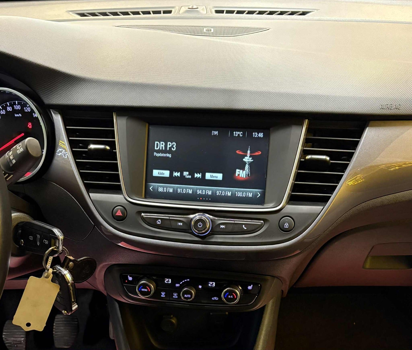 Billede af Opel Crossland X 1,2 T 110 Innovation