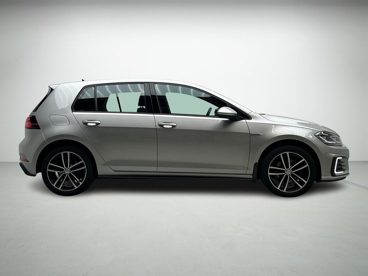 VW Golf VIII GTE DSG billede 5