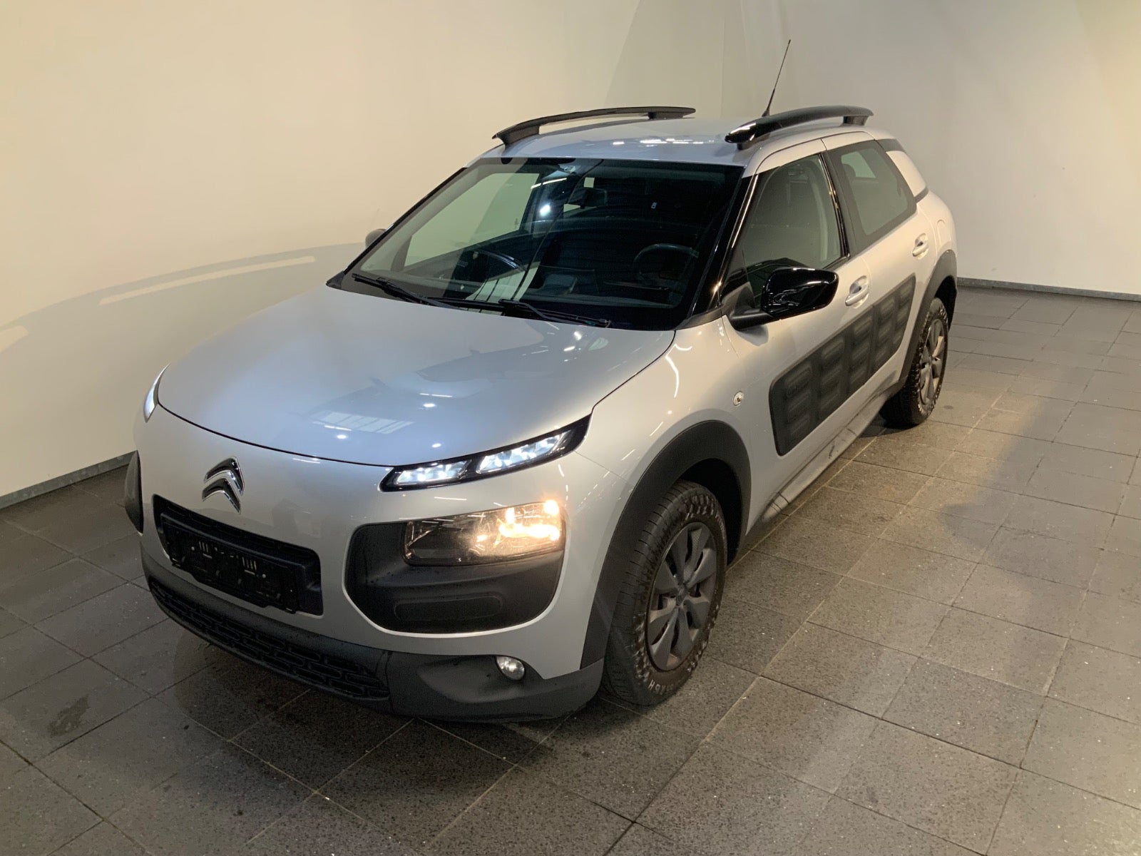 Citroën C4 Cactus (1/8)