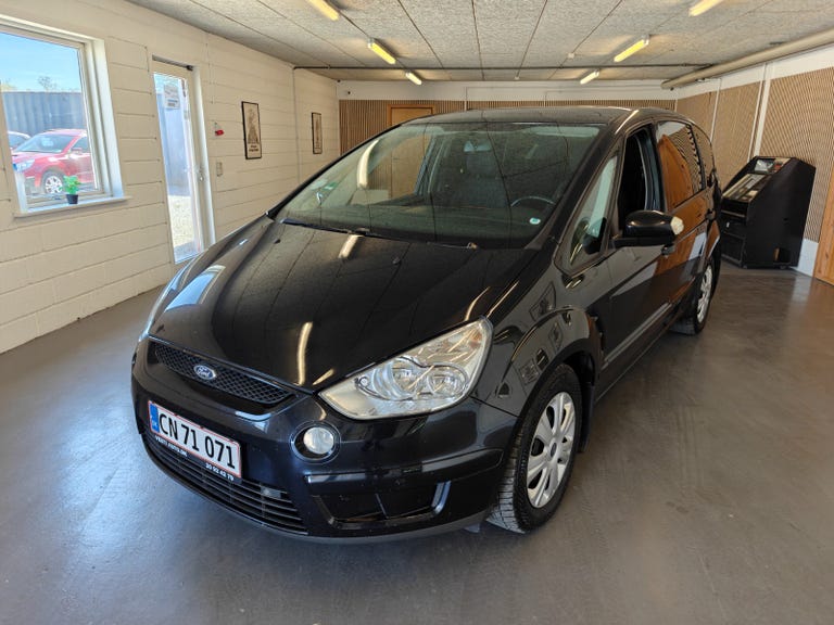 Ford S-MAX TDCi 130 Titanium 7prs