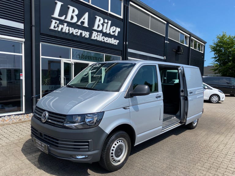 VW Transporter TDi 150 Kassevogn DSG lang