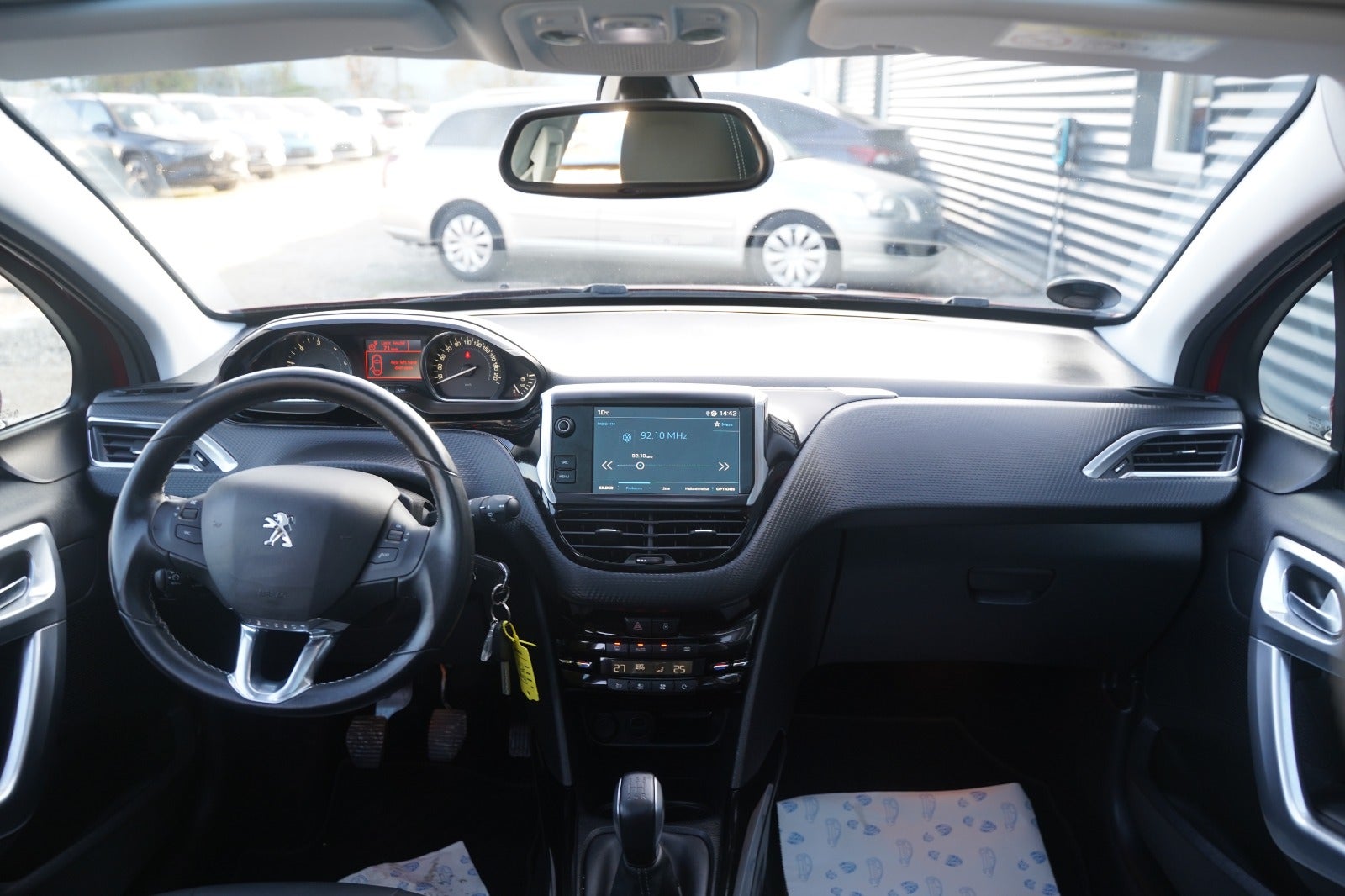 Billede af Peugeot 2008 1,5 BlueHDi 100 Prestige Sky