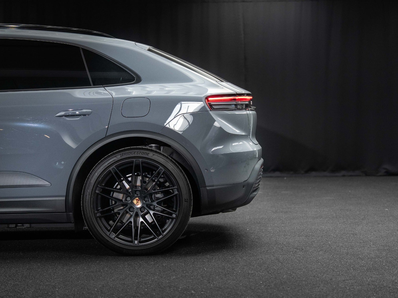 Gallery image 6 of 16