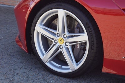 Ferrari F12berlinetta 