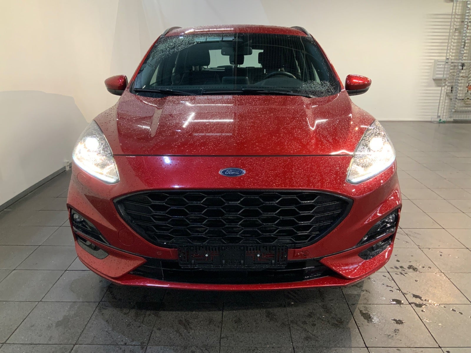 Ford Kuga (2/8)
