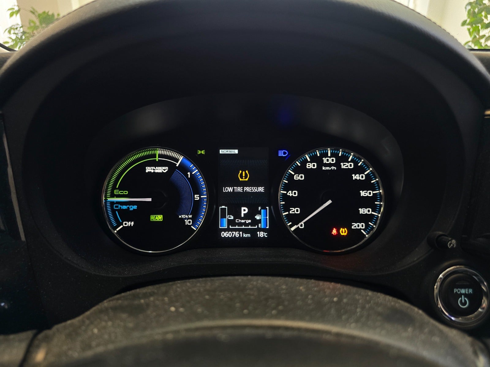 Billede af Mitsubishi Outlander 2,4 PHEV Intro Edition CVT 4WD