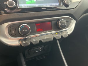 Kia Rio CVVT Attraction+