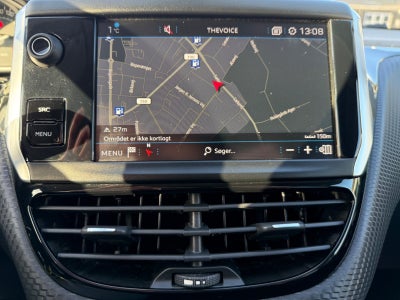 Peugeot 208 PureTech 82 Allure Sky