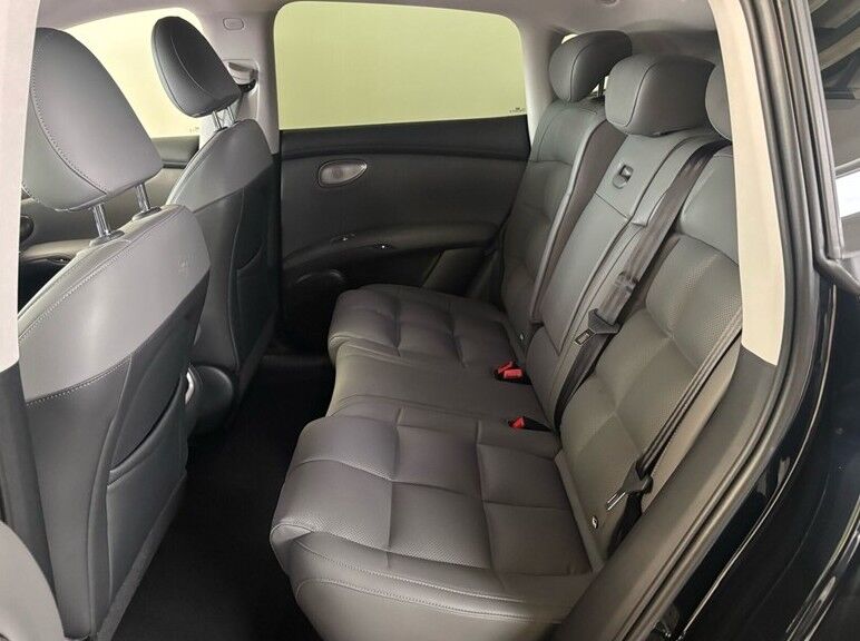 MG IM6 Performance AWD