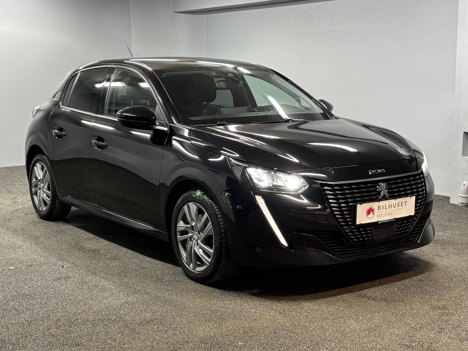 Billede af Peugeot 208 1,5 BlueHDi 100 Allure Sky