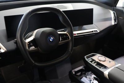 BMW iX xDrive40 Fully Charged Sport