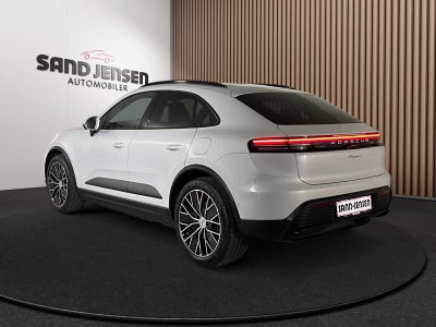 Porsche Macan 4
