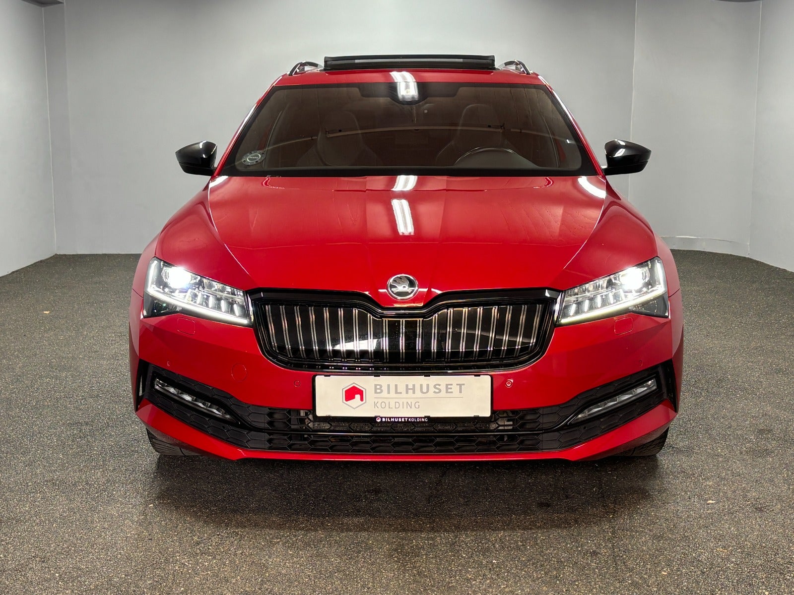 Billede af Skoda Superb 1,4 TSi iV Sportline Combi DSG