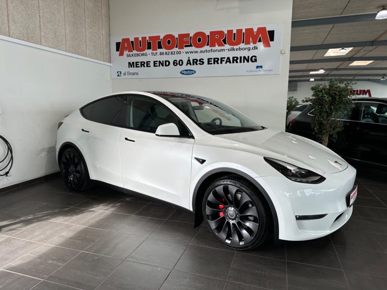 Tesla Model Y Performance AWD