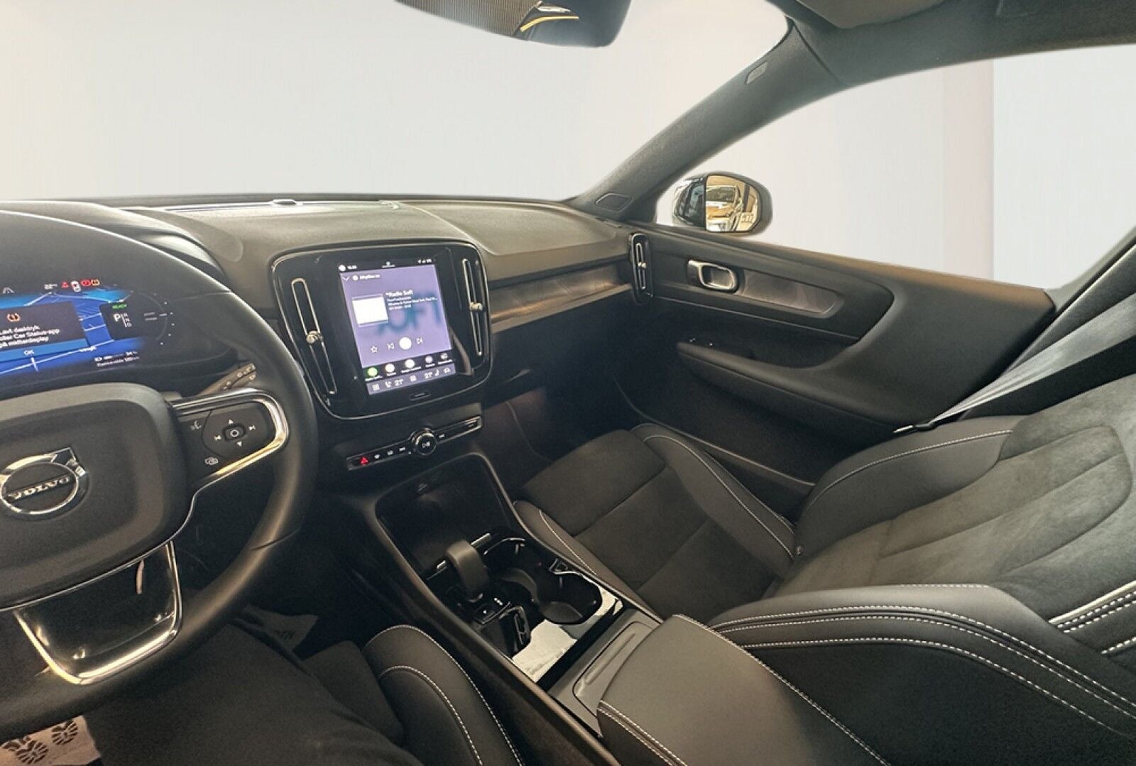 Volvo XC40 P6 ReCharge Plus