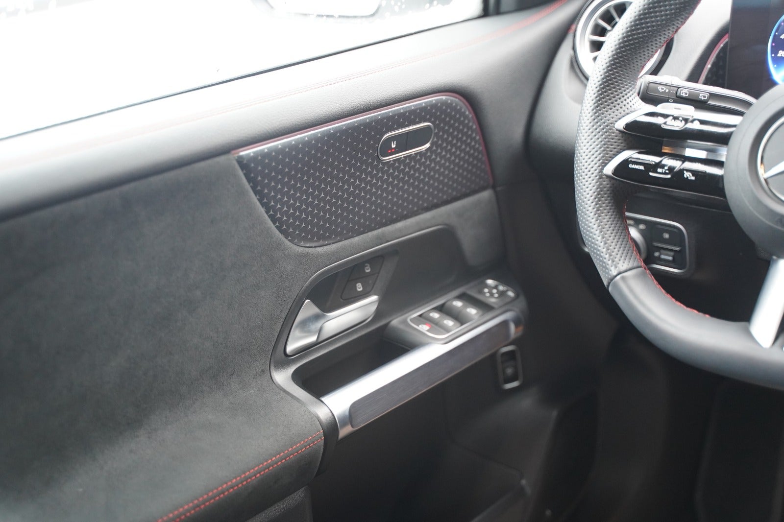 Billede af Mercedes EQB300 AMG Line 4Matic