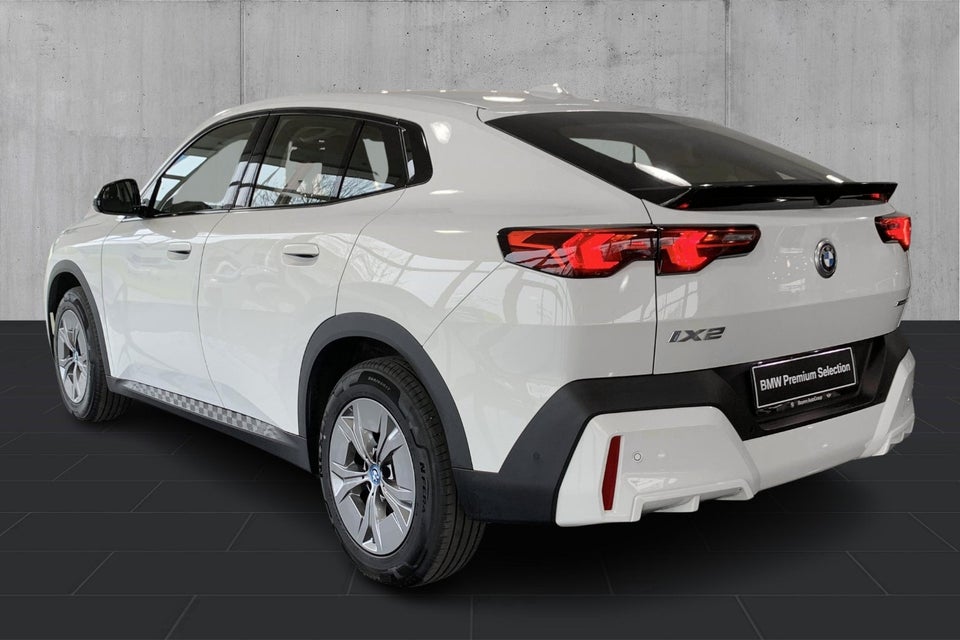 BMW iX2 eDrive20 2024