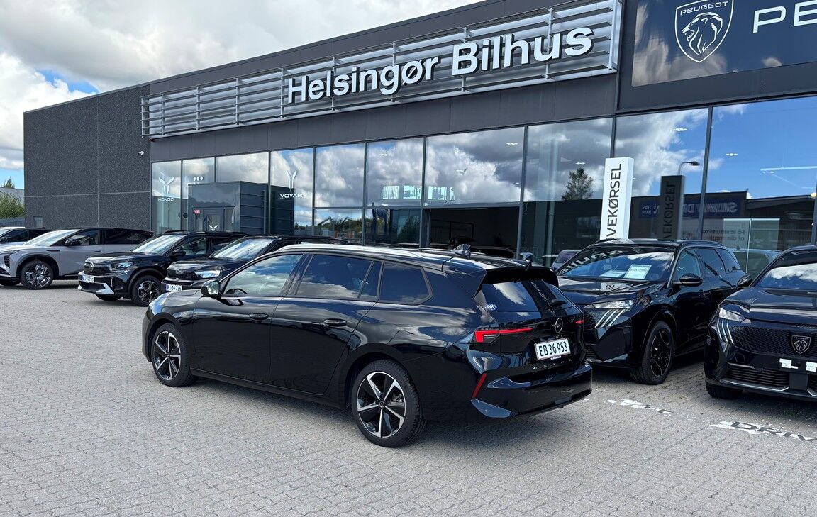 Billede af Opel Astra 1,2 T 130 Elegance Sports Tourer aut.