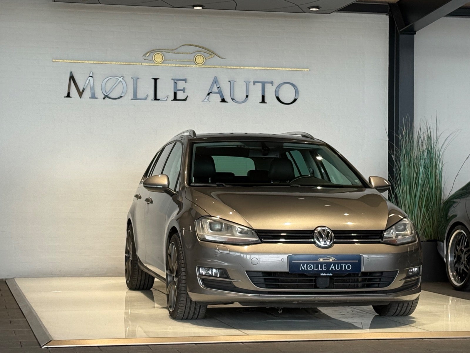 Billede af VW Golf VII 2,0 TDi 150 Highline Variant DSG BMT